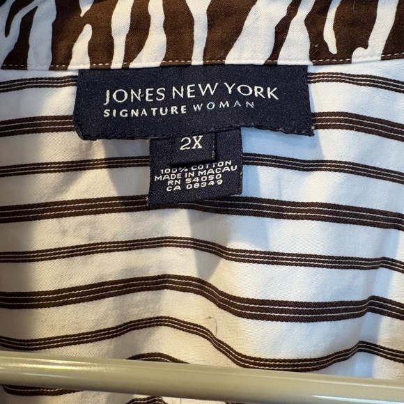 Jones New York WompBrown and White Striped Shirt. EUC! Size 2X - Picture 3 of 5